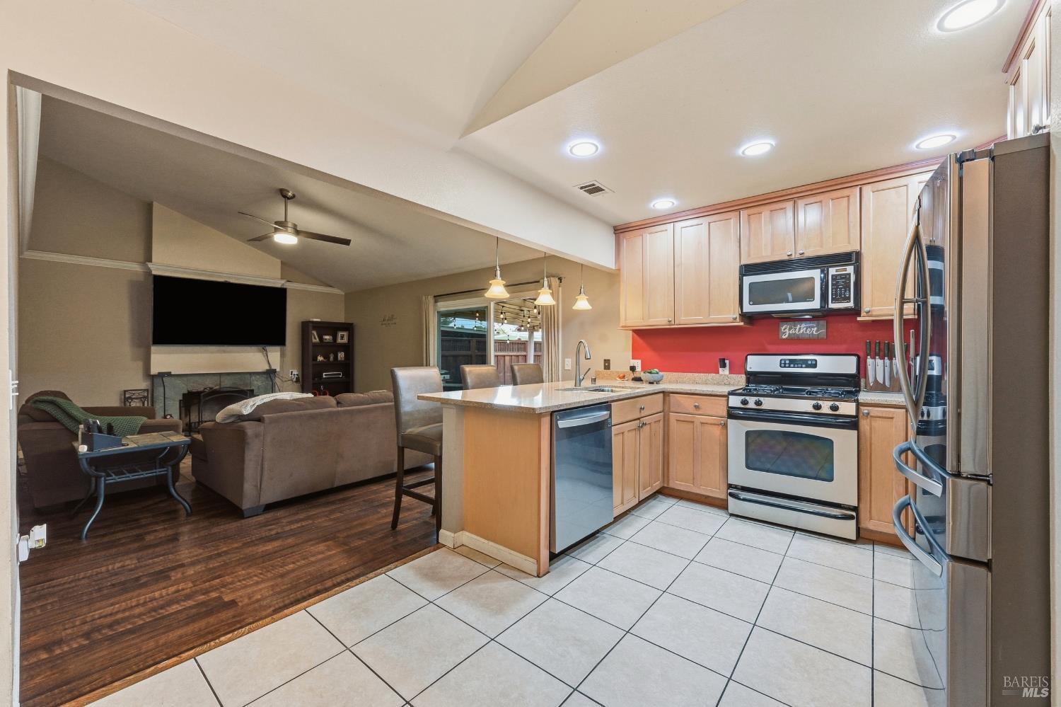 4127 Via La Paz Napa CA 94558