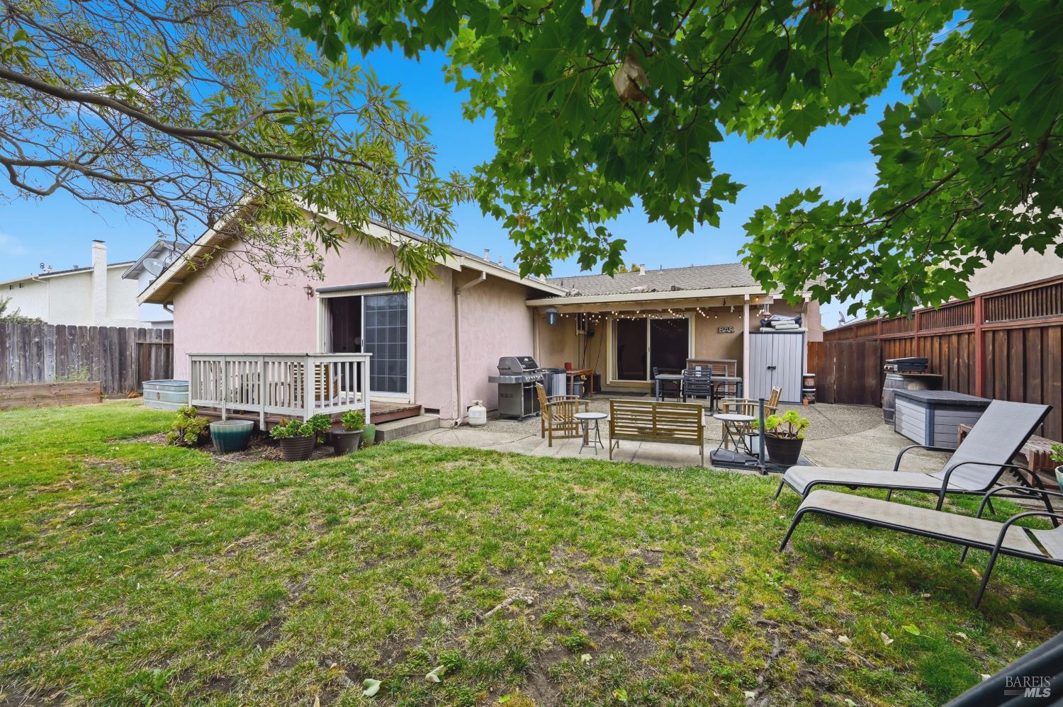 4127 Via La Paz Napa CA 94558