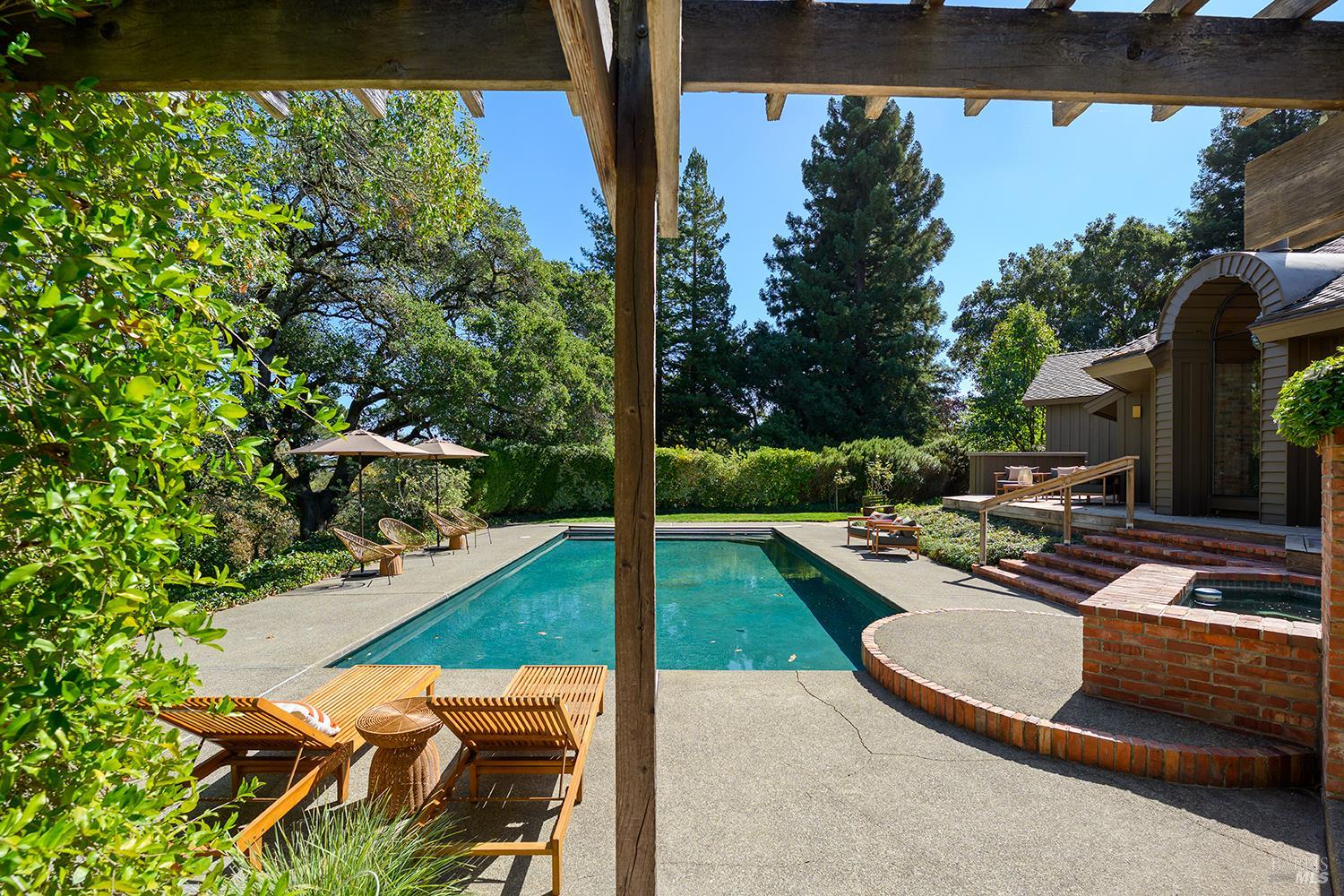 1680 High School Road Sebastopol CA 95472