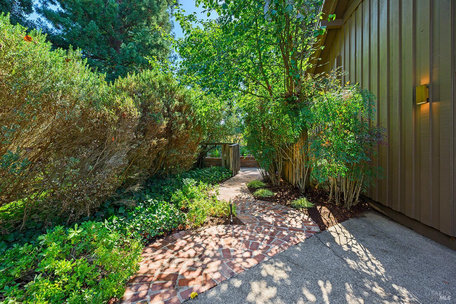 1680 High School Road Sebastopol CA 95472