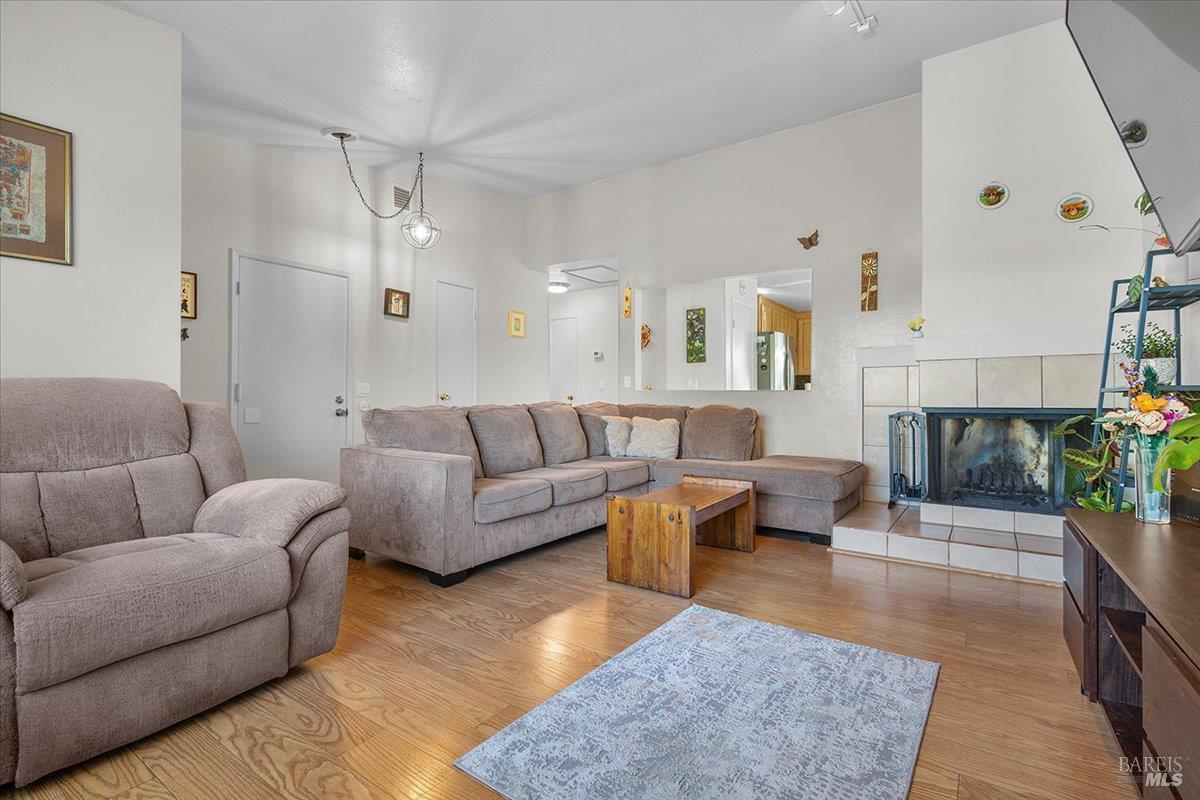 2456 Copperfield Drive Santa Rosa CA 95401