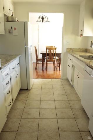 11 Oakgreen Santa Rosa CA 95409