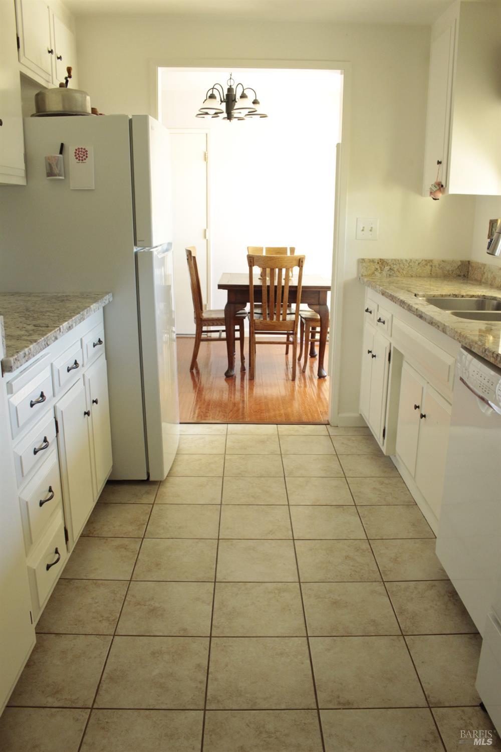 11 Oakgreen Santa Rosa CA 95409