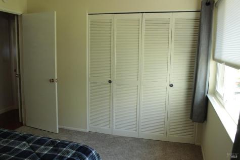 11 Oakgreen Santa Rosa CA 95409