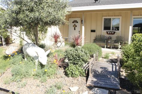 11 Oakgreen Santa Rosa CA 95409
