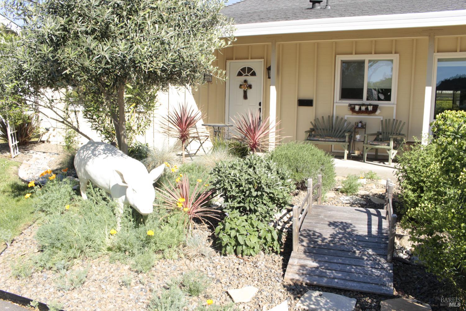 11 Oakgreen Santa Rosa CA 95409