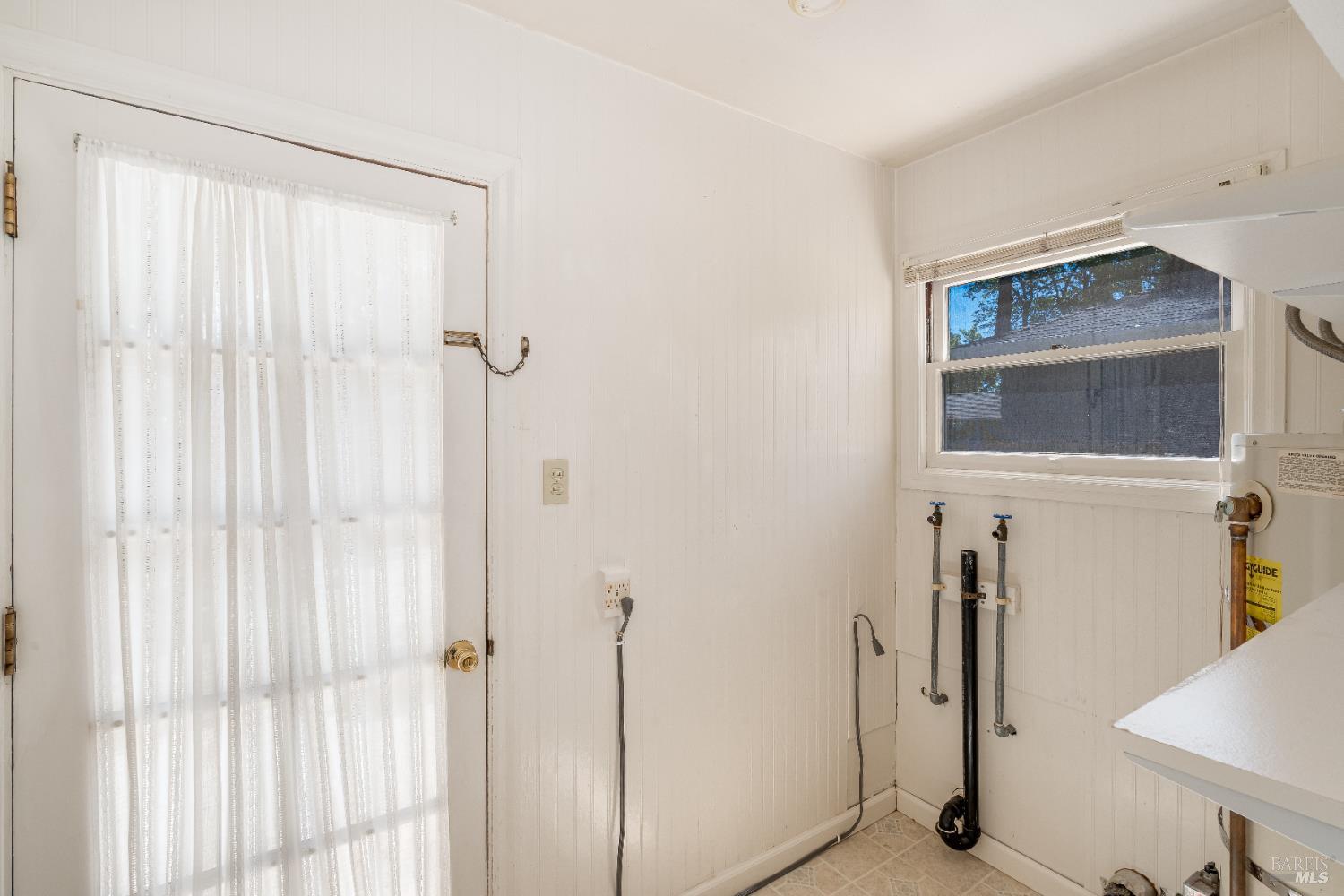 1034 Stewart Street Santa Rosa CA 95404