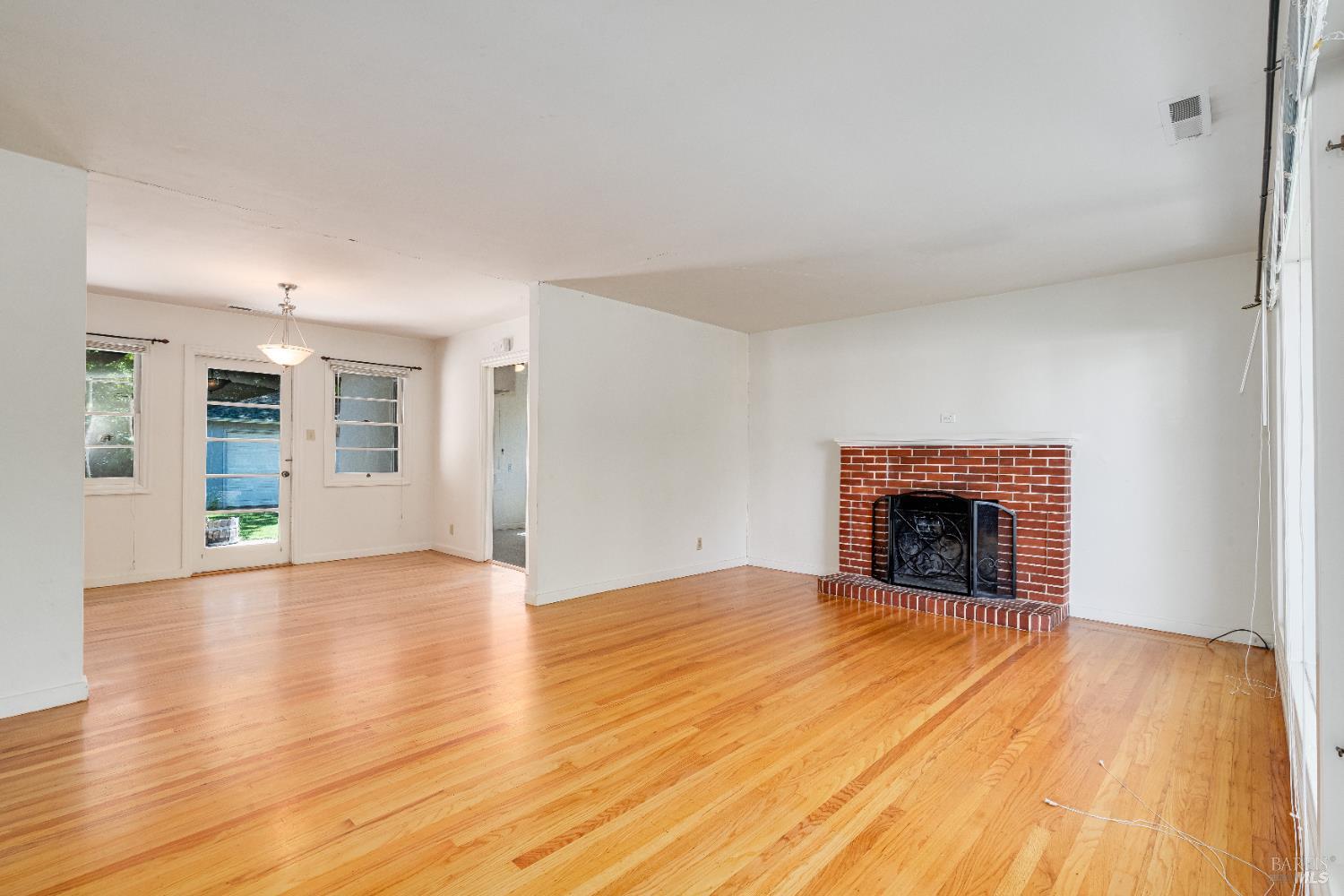 1034 Stewart Street Santa Rosa CA 95404