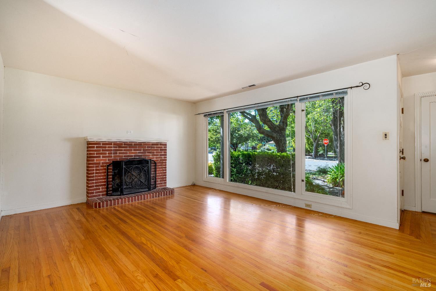 1034 Stewart Street Santa Rosa CA 95404