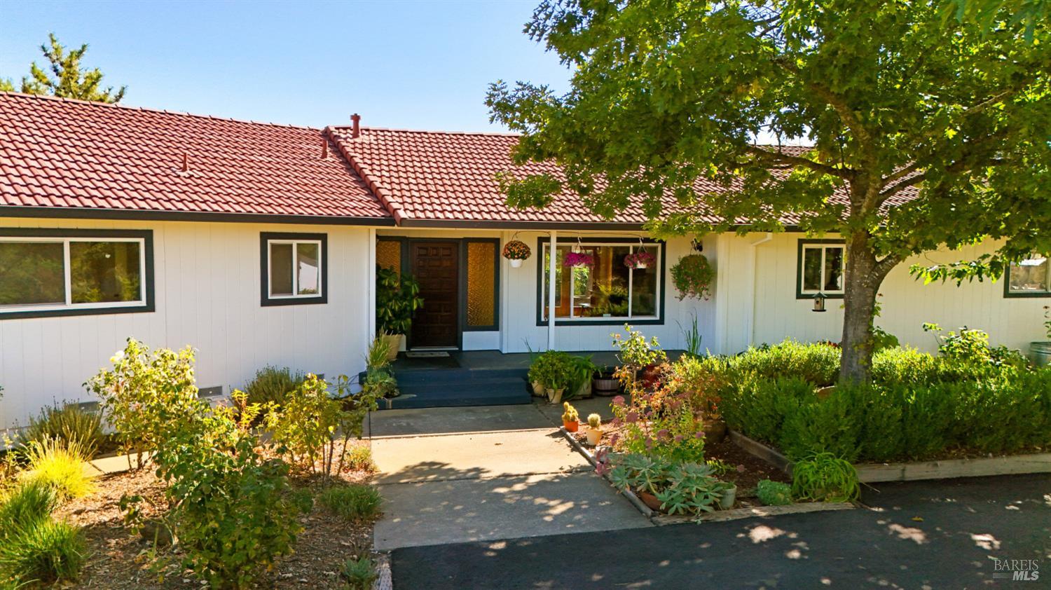 17698 Healdsburg Avenue Healdsburg CA 95448
