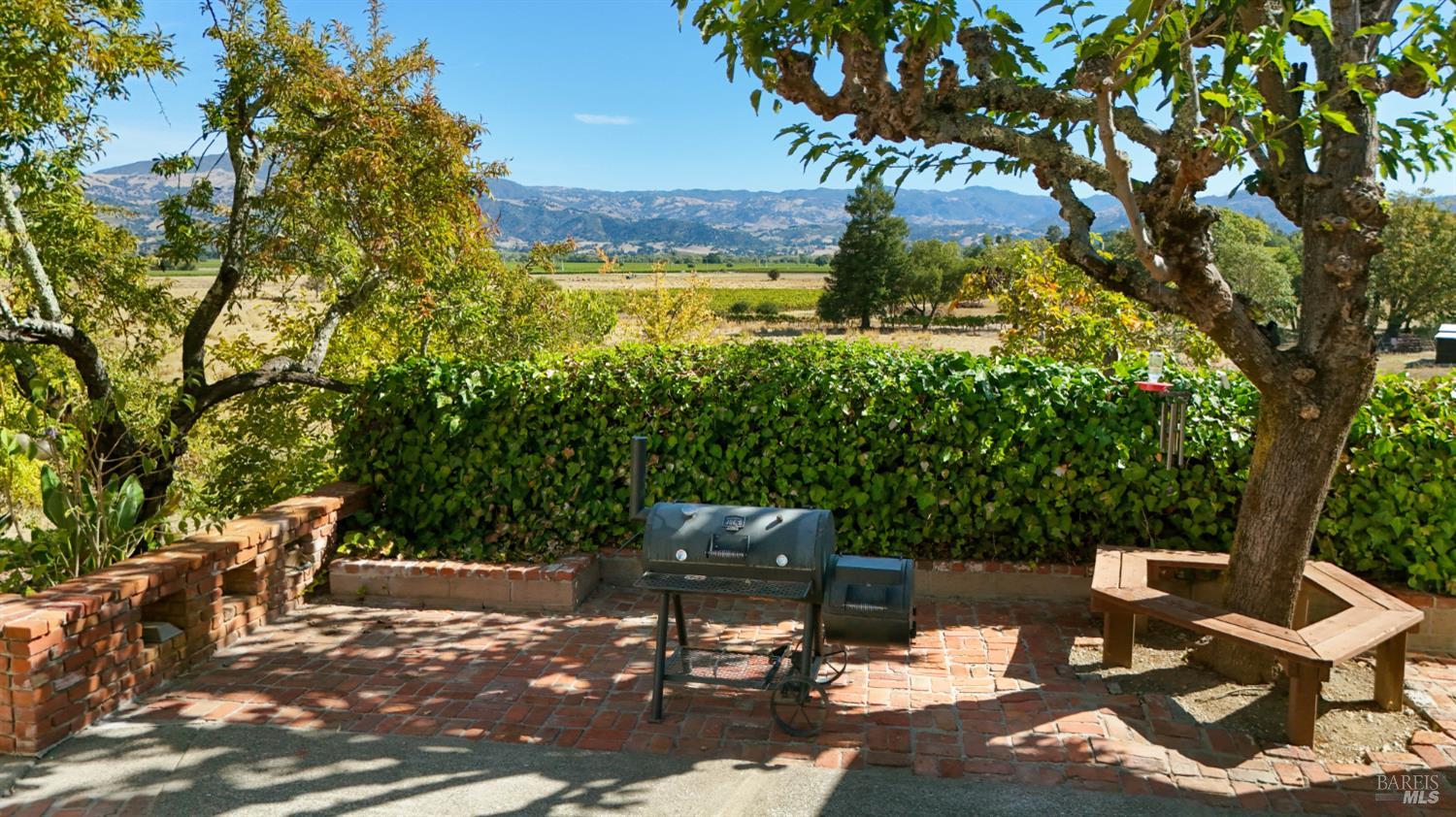 17698 Healdsburg Avenue Healdsburg CA 95448