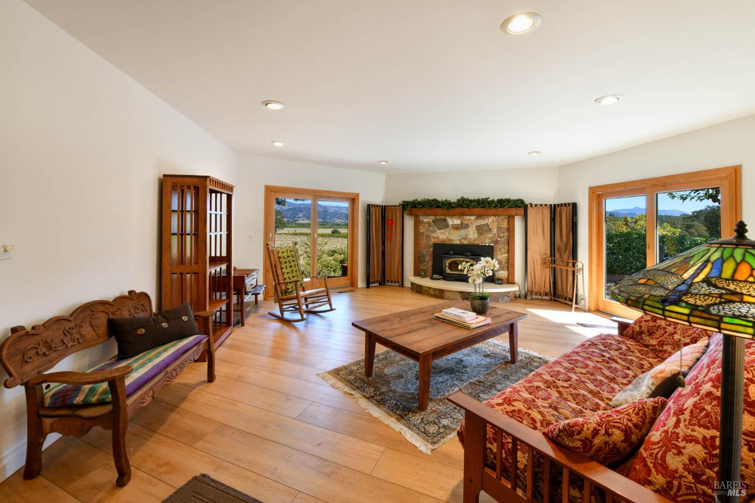 17698 Healdsburg Avenue Healdsburg CA 95448