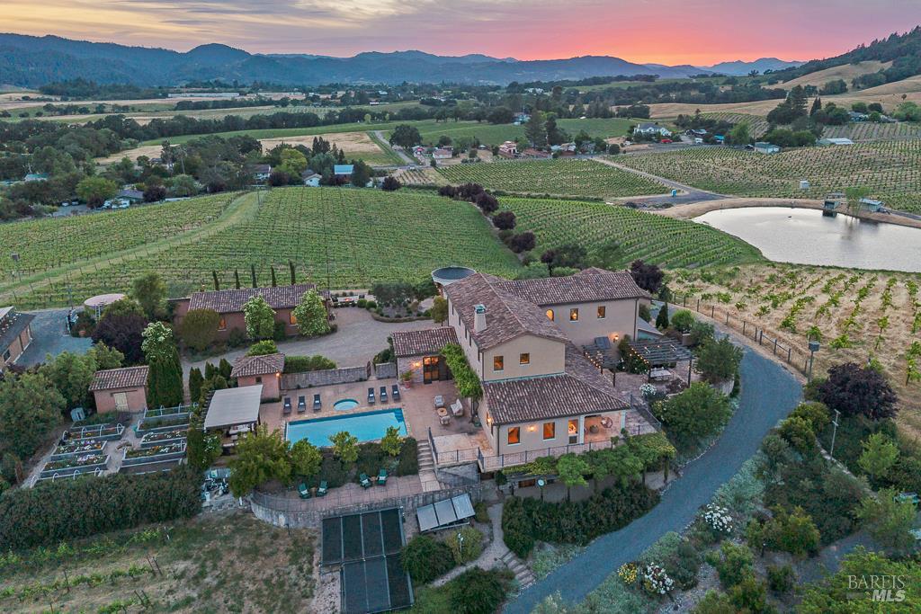Healdsburg CA 95448