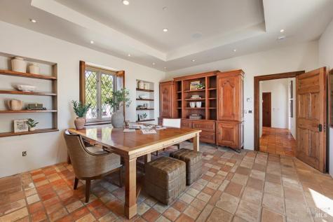 Healdsburg CA 95448