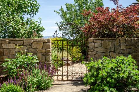 Healdsburg CA 95448