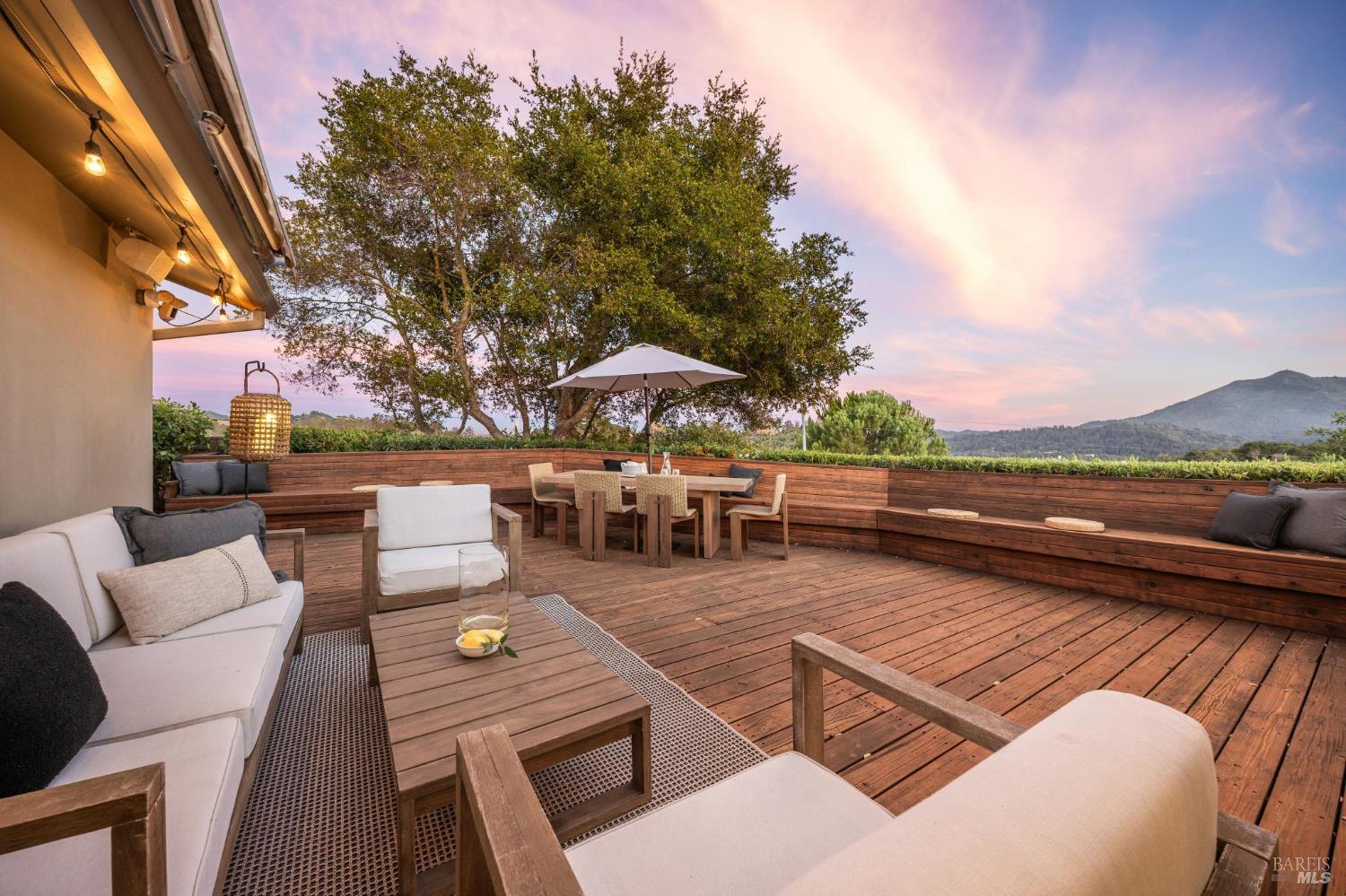 22 Tomahawk Drive San Anselmo CA 94960