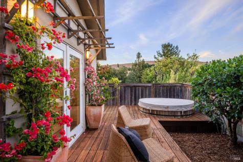 22 Tomahawk Drive San Anselmo CA 94960