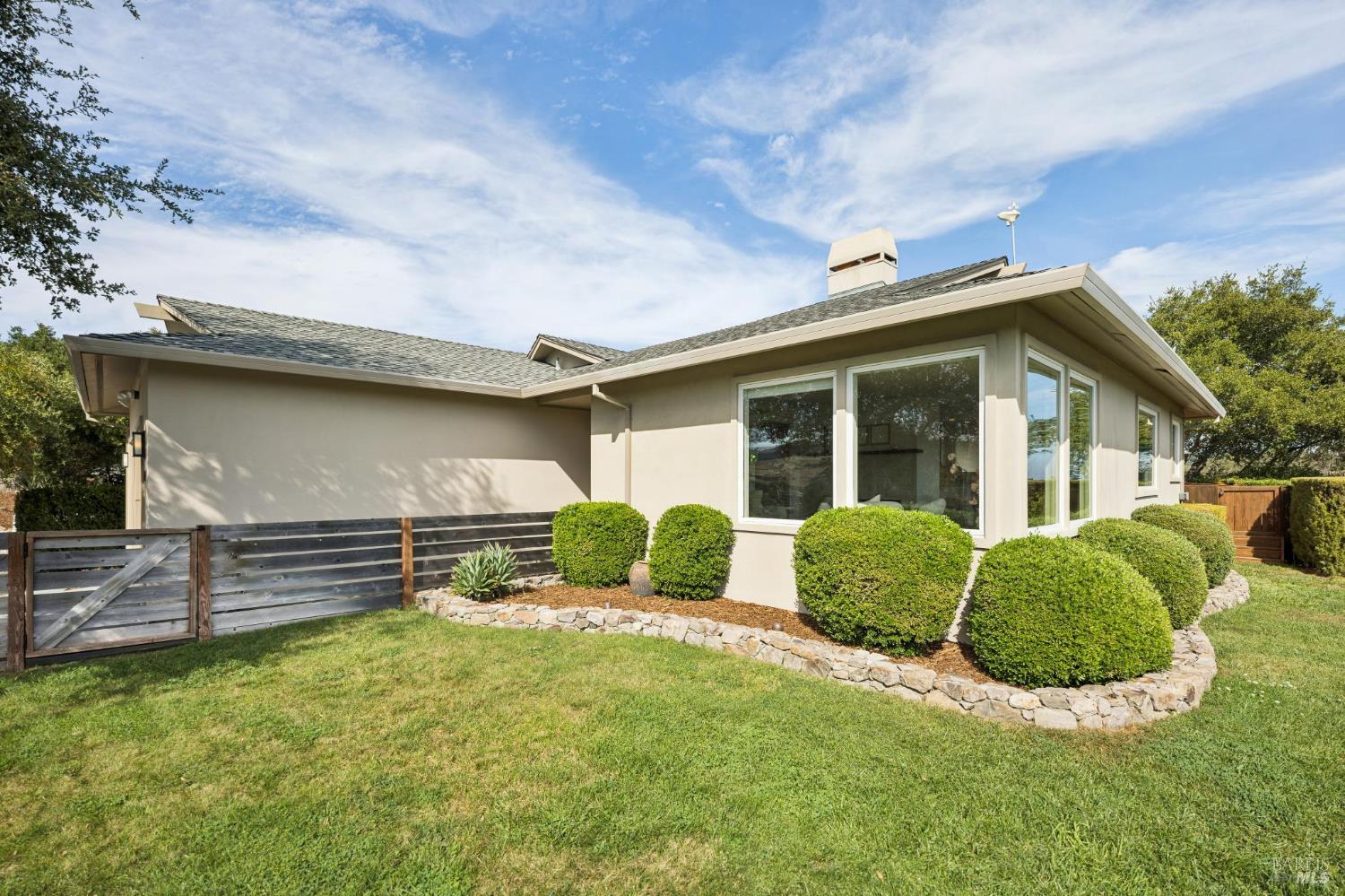 22 Tomahawk Drive San Anselmo CA 94960
