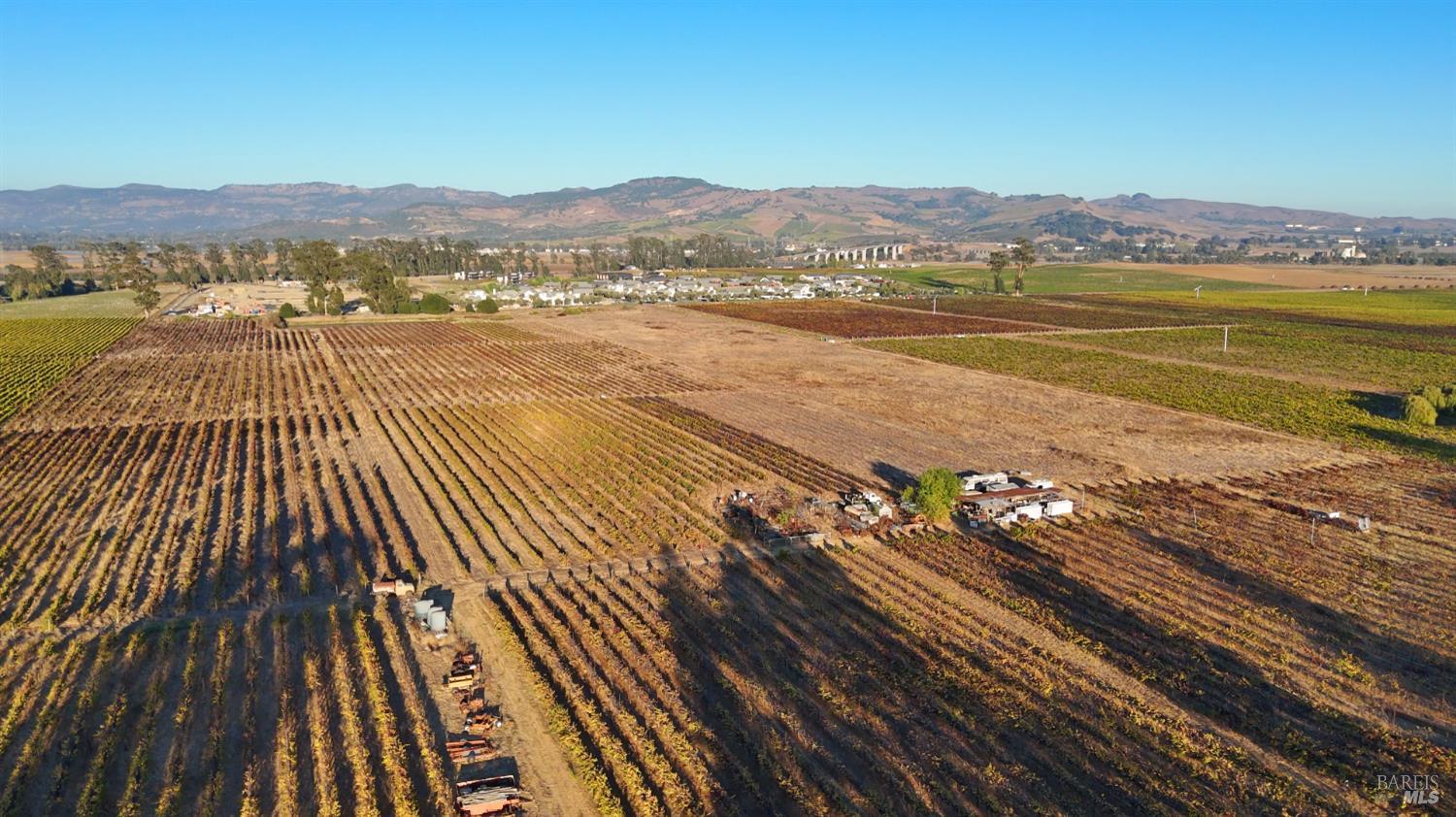 2110 Cuttings Wharf Road Napa CA 94559