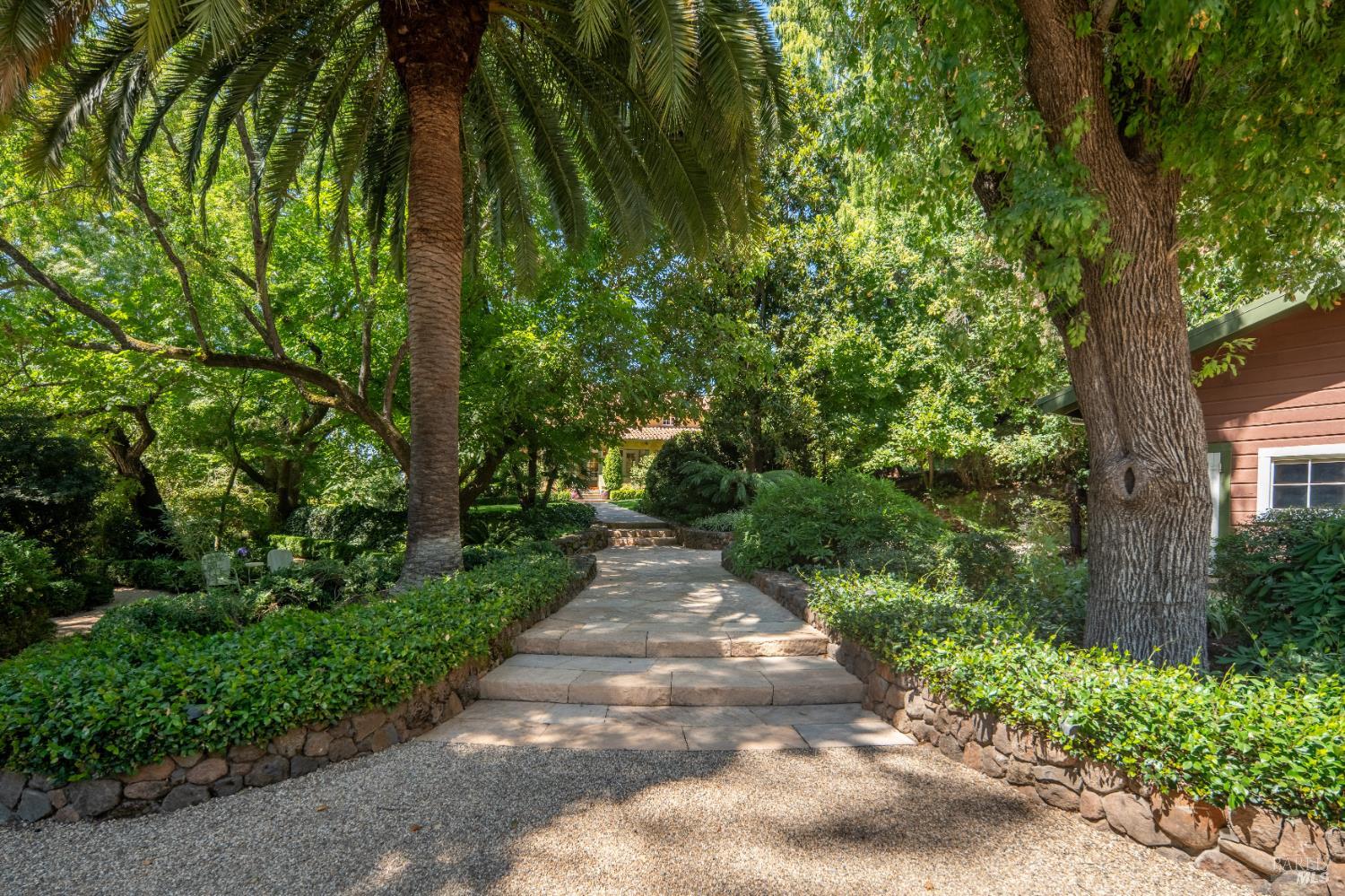 3242 Silverado Trail N St. Helena CA 94574