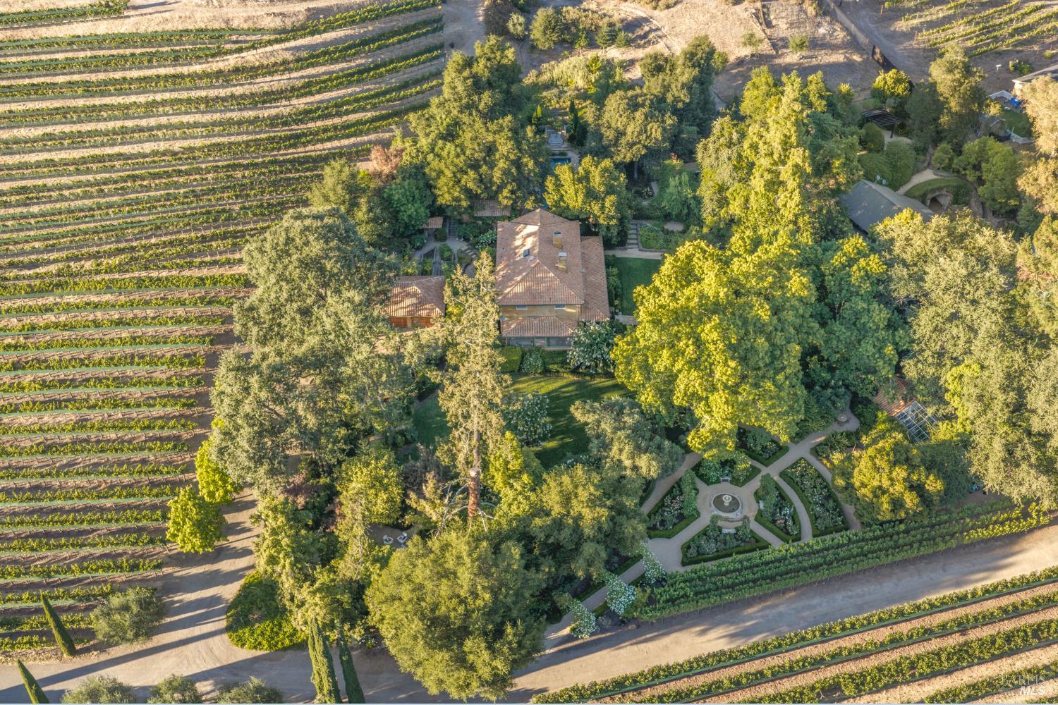 3242 Silverado Trail N St. Helena CA 94574