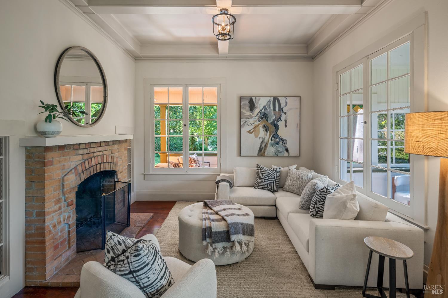 3242 Silverado Trail N St. Helena CA 94574