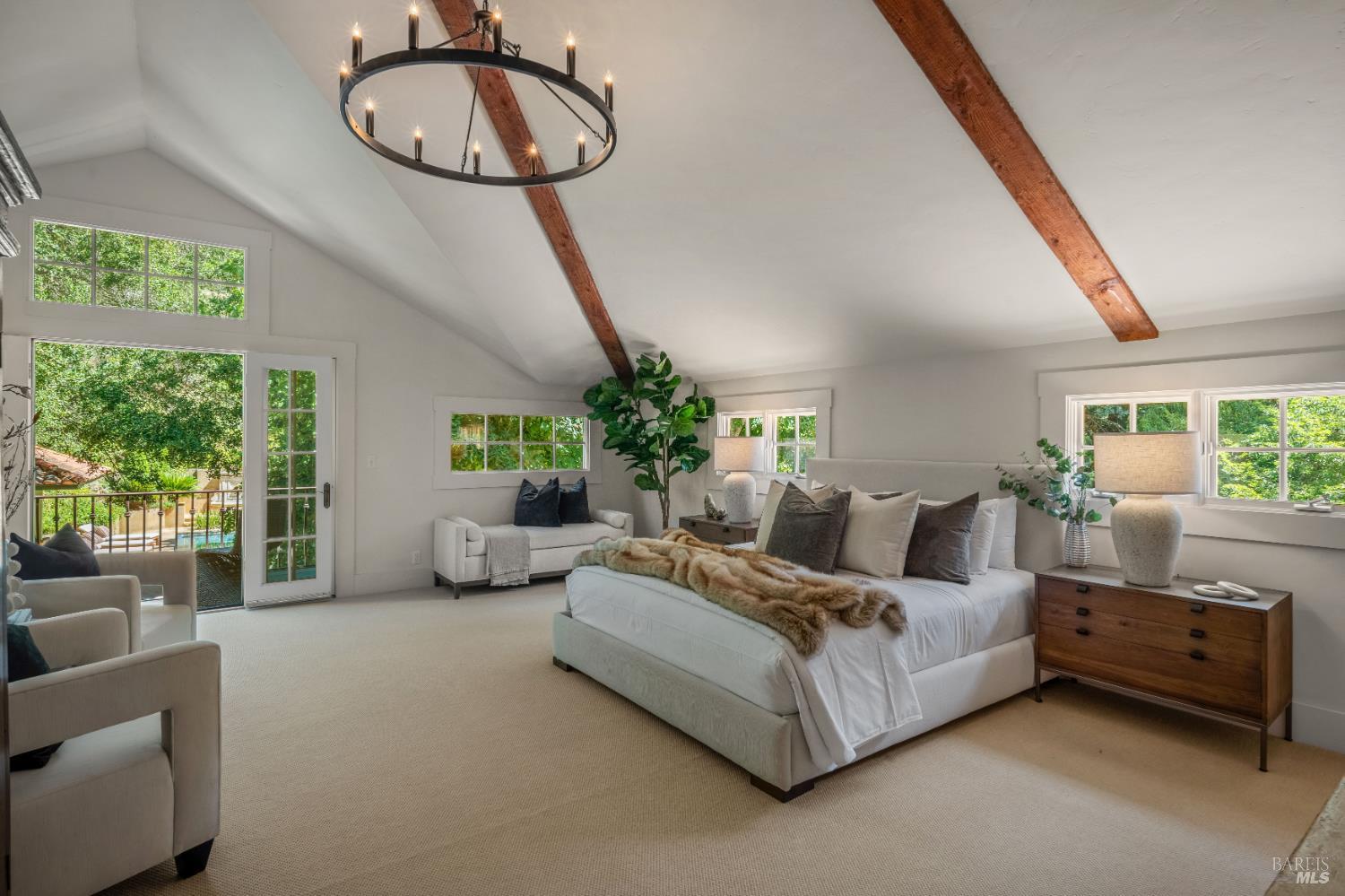 3242 Silverado Trail N St. Helena CA 94574