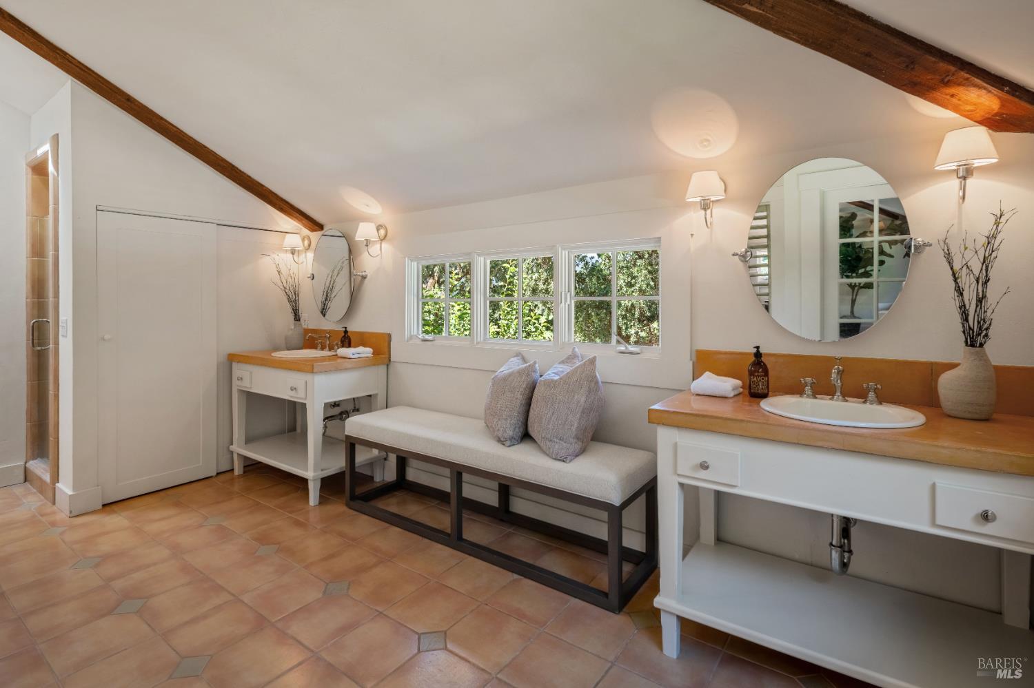 3242 Silverado Trail N St. Helena CA 94574