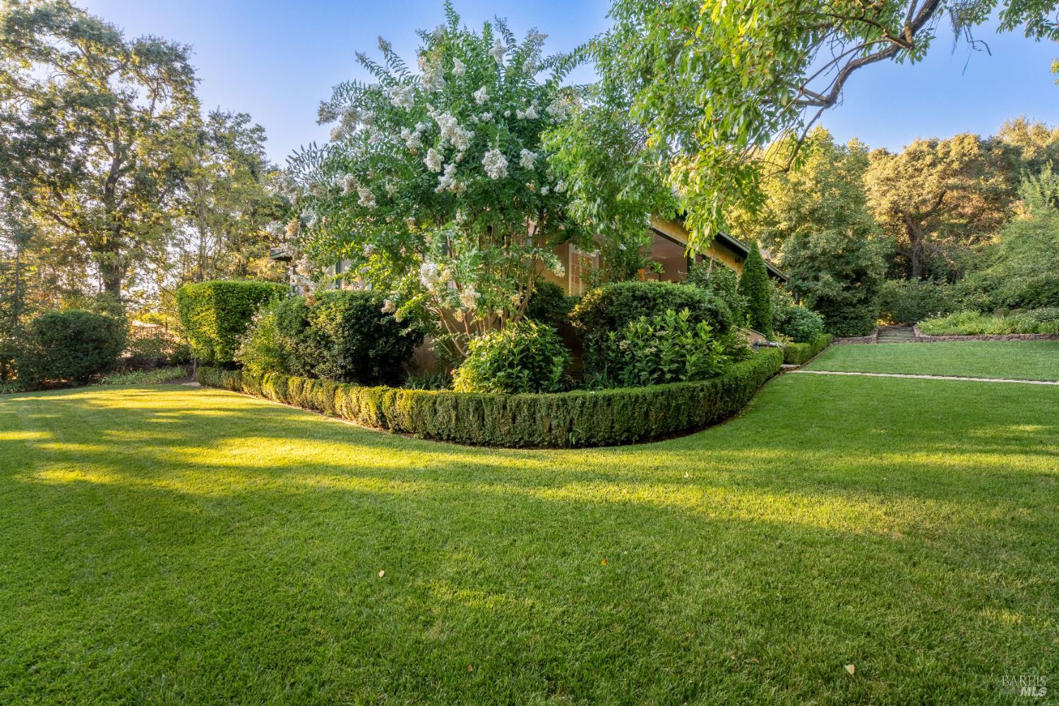 3242 Silverado Trail N St. Helena CA 94574