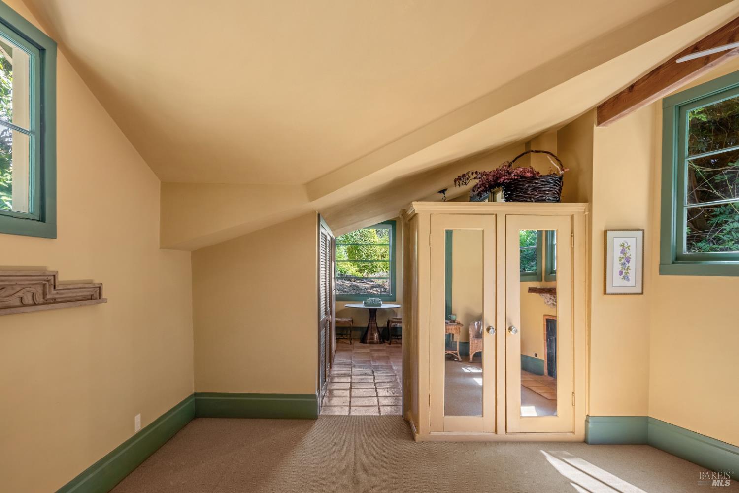 3242 Silverado Trail N St. Helena CA 94574