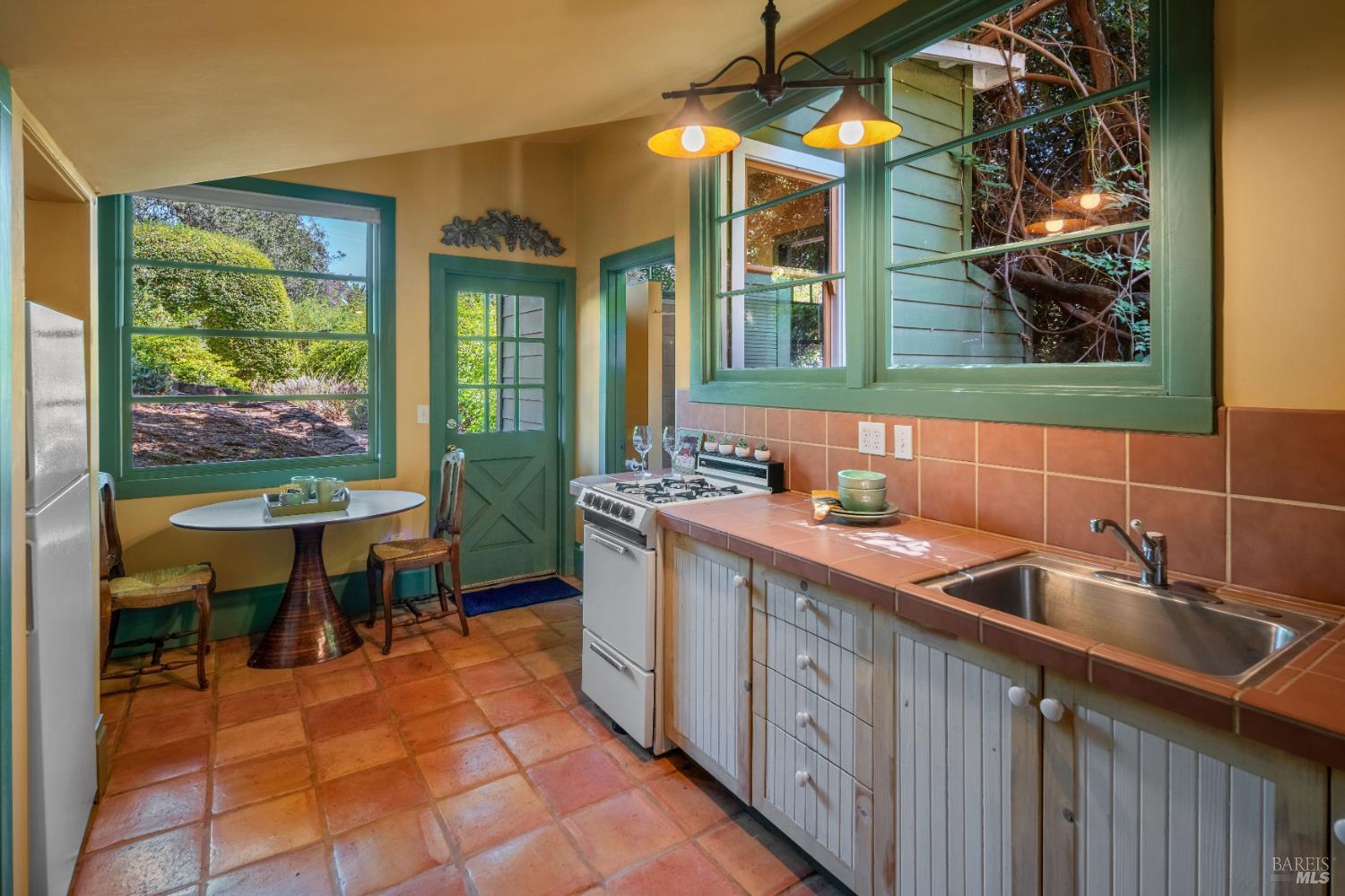 3242 Silverado Trail N St. Helena CA 94574