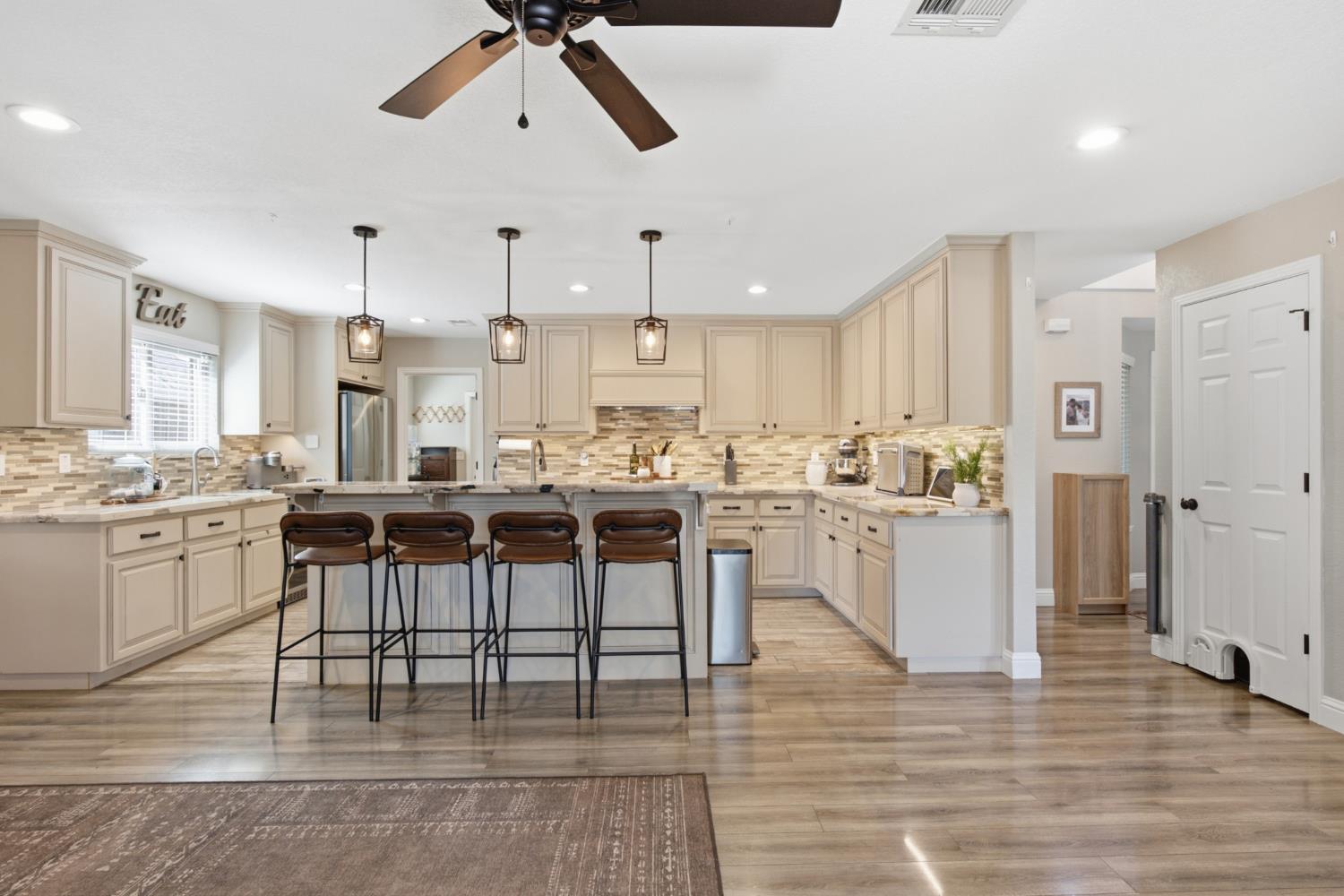 1299 Miners Roseville CA 95661