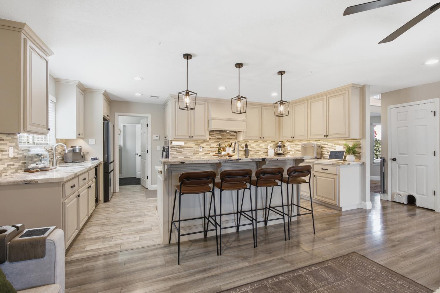1299 Miners Roseville CA 95661