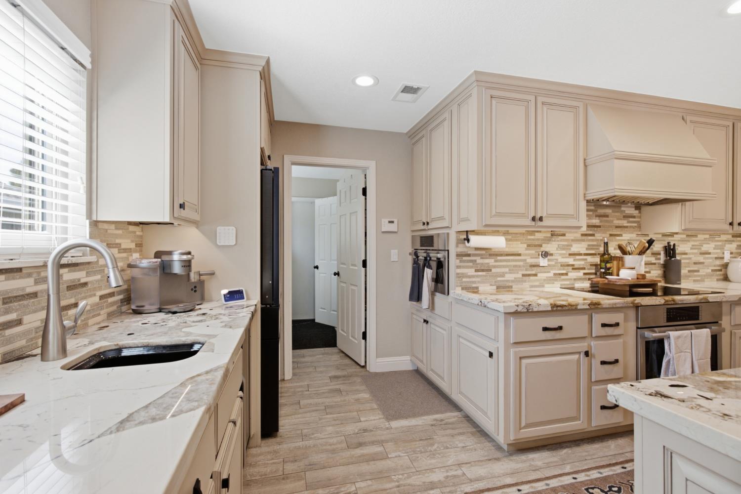 1299 Miners Roseville CA 95661