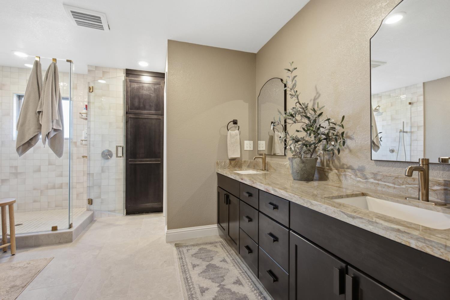 1299 Miners Roseville CA 95661