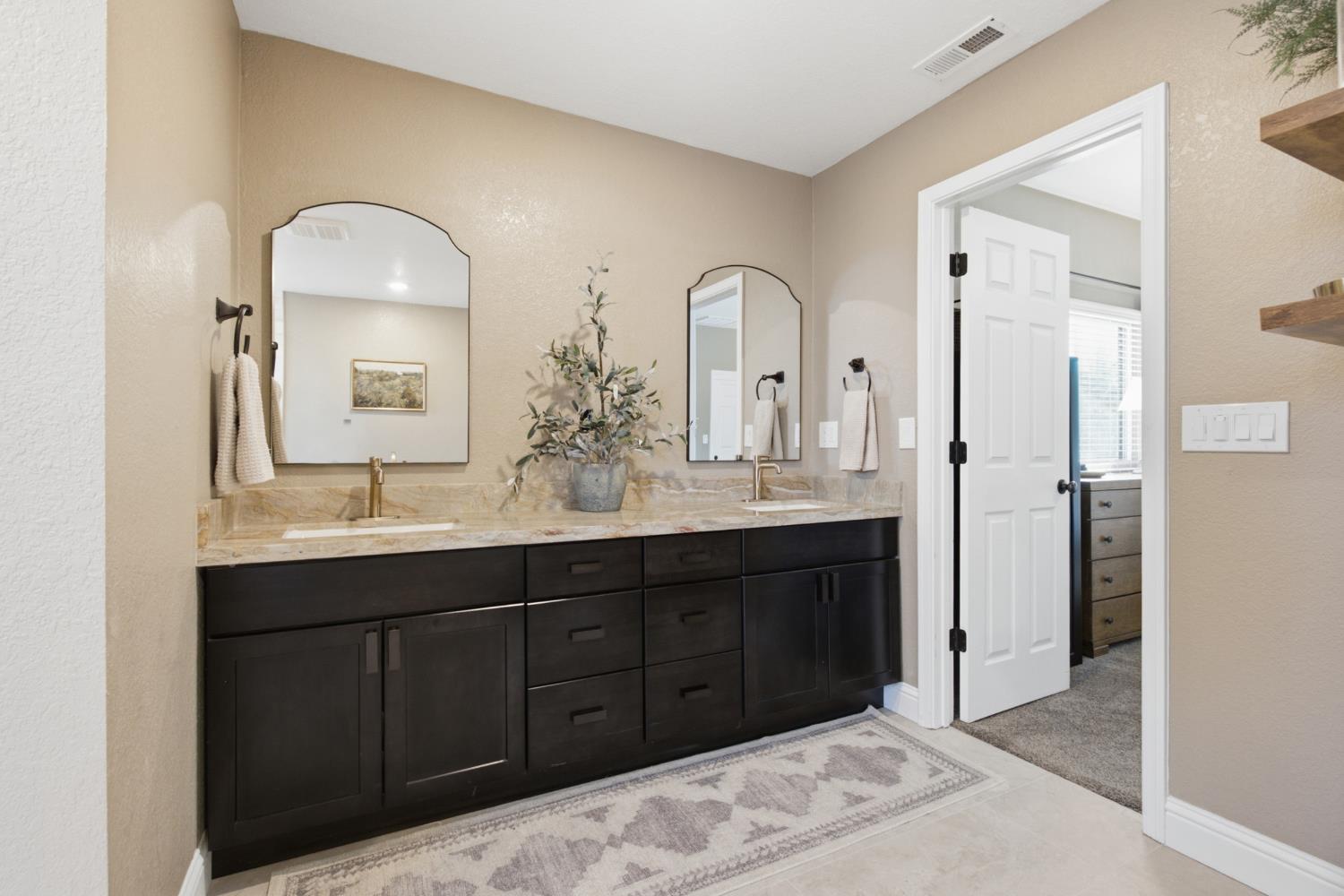 1299 Miners Roseville CA 95661