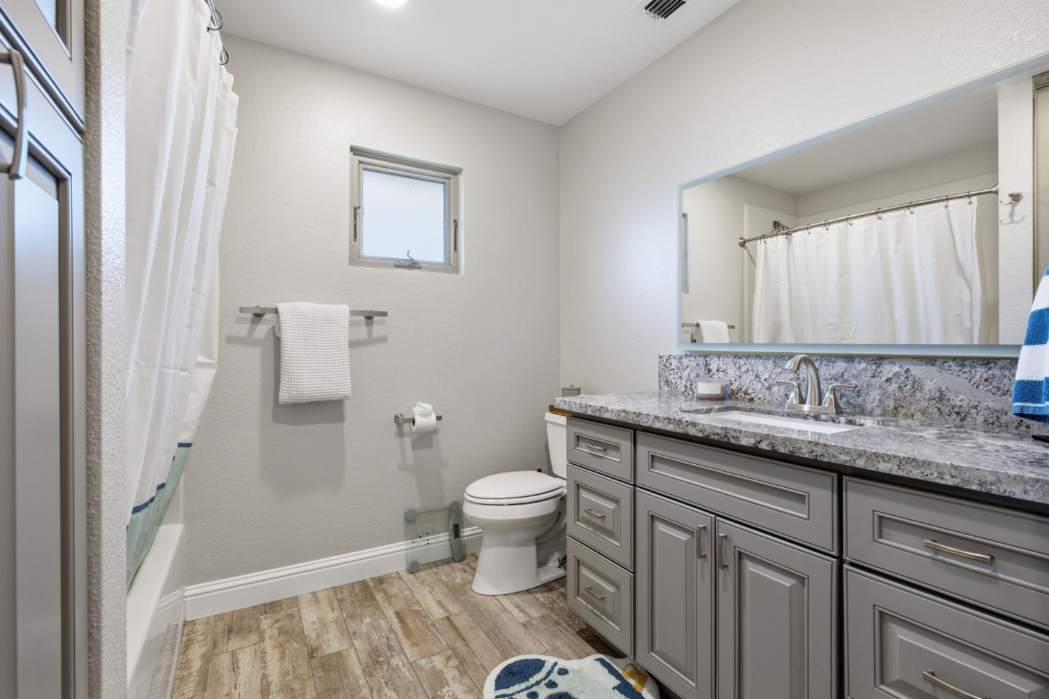 1299 Miners Roseville CA 95661