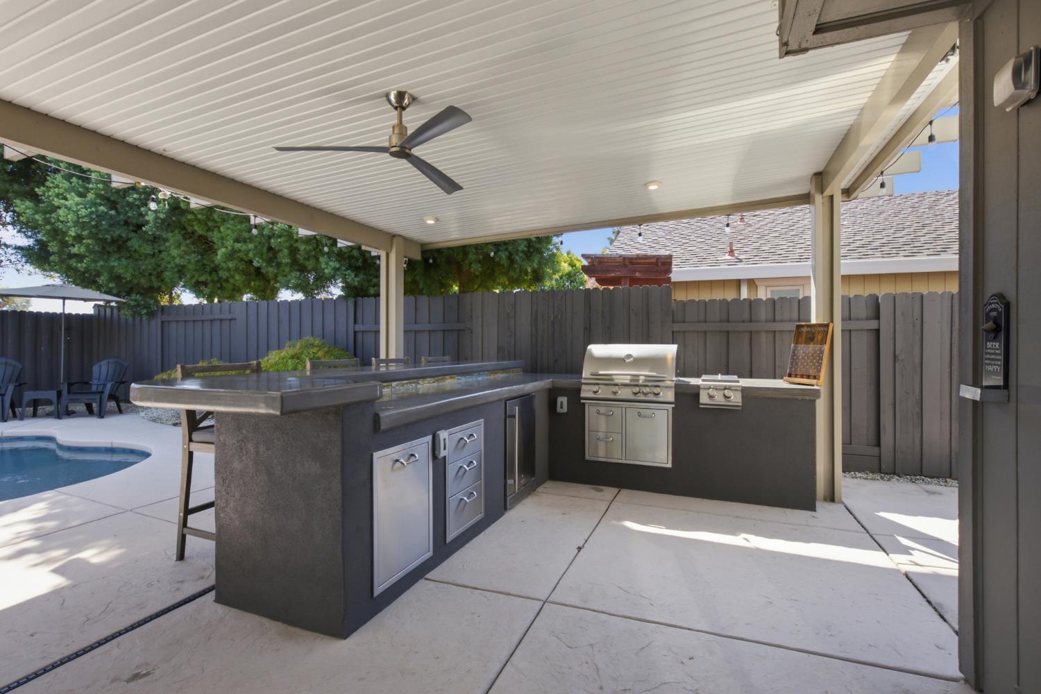 1299 Miners Roseville CA 95661