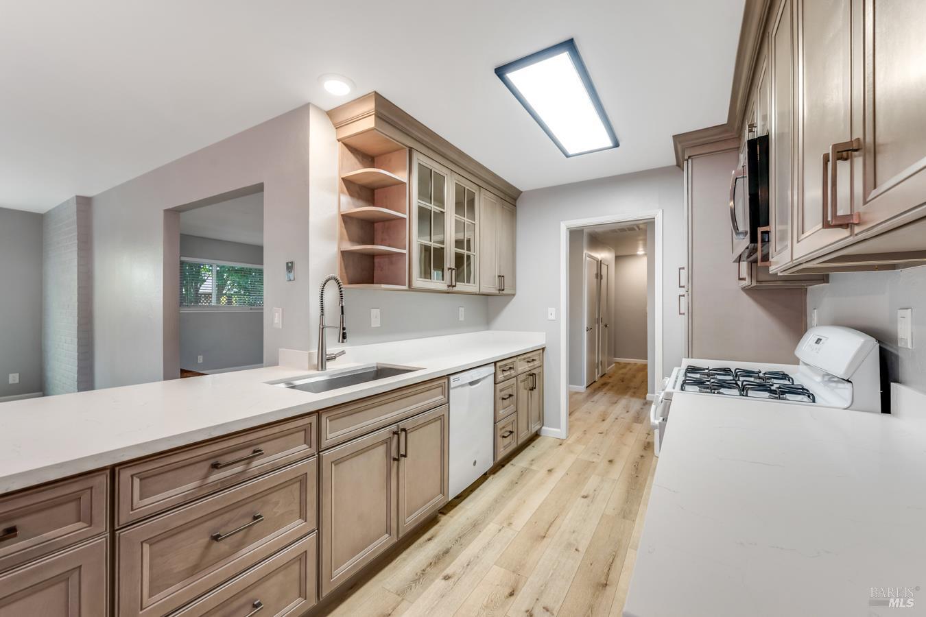 4960 Snark Avenue Santa Rosa CA 95409