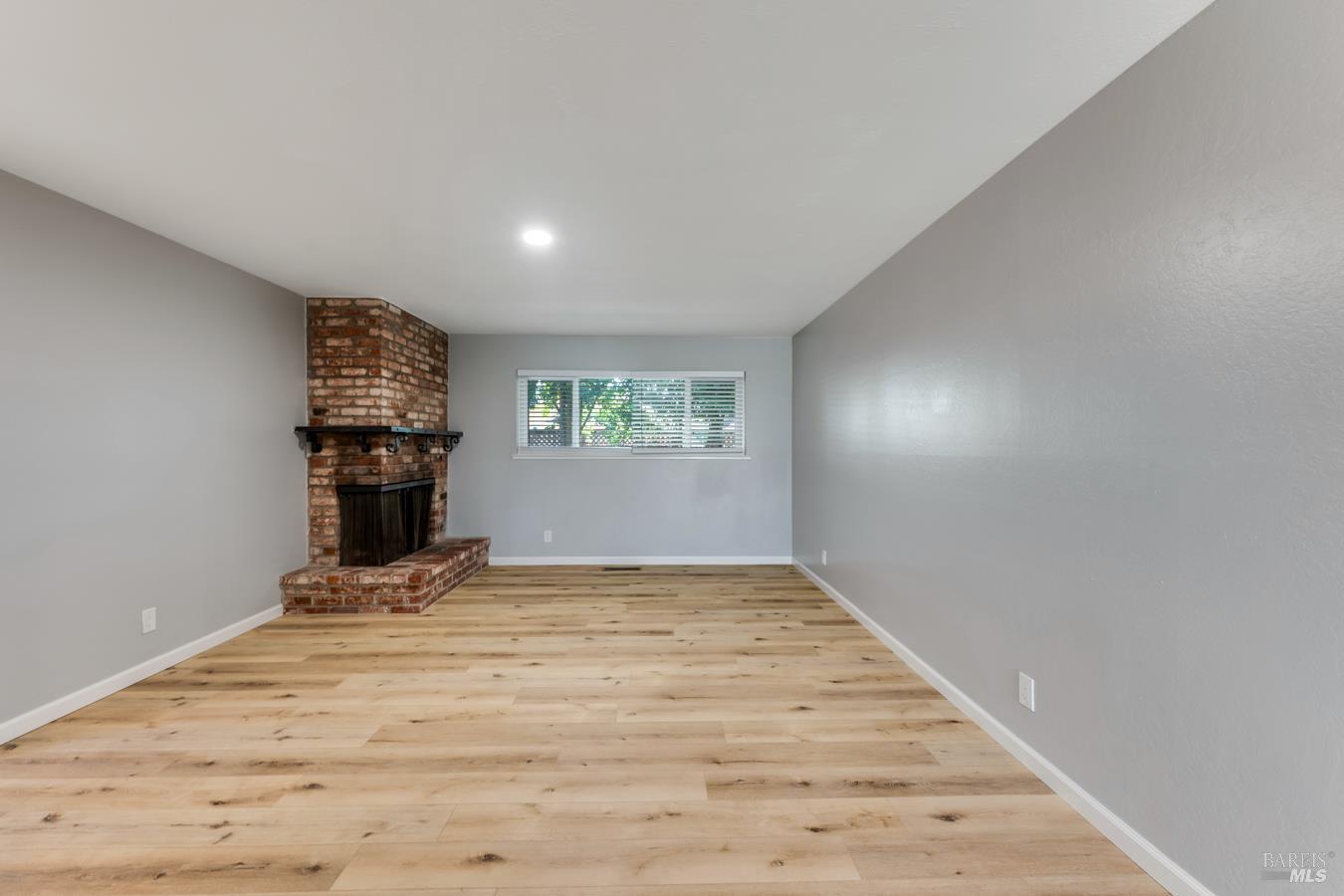 4960 Snark Avenue Santa Rosa CA 95409