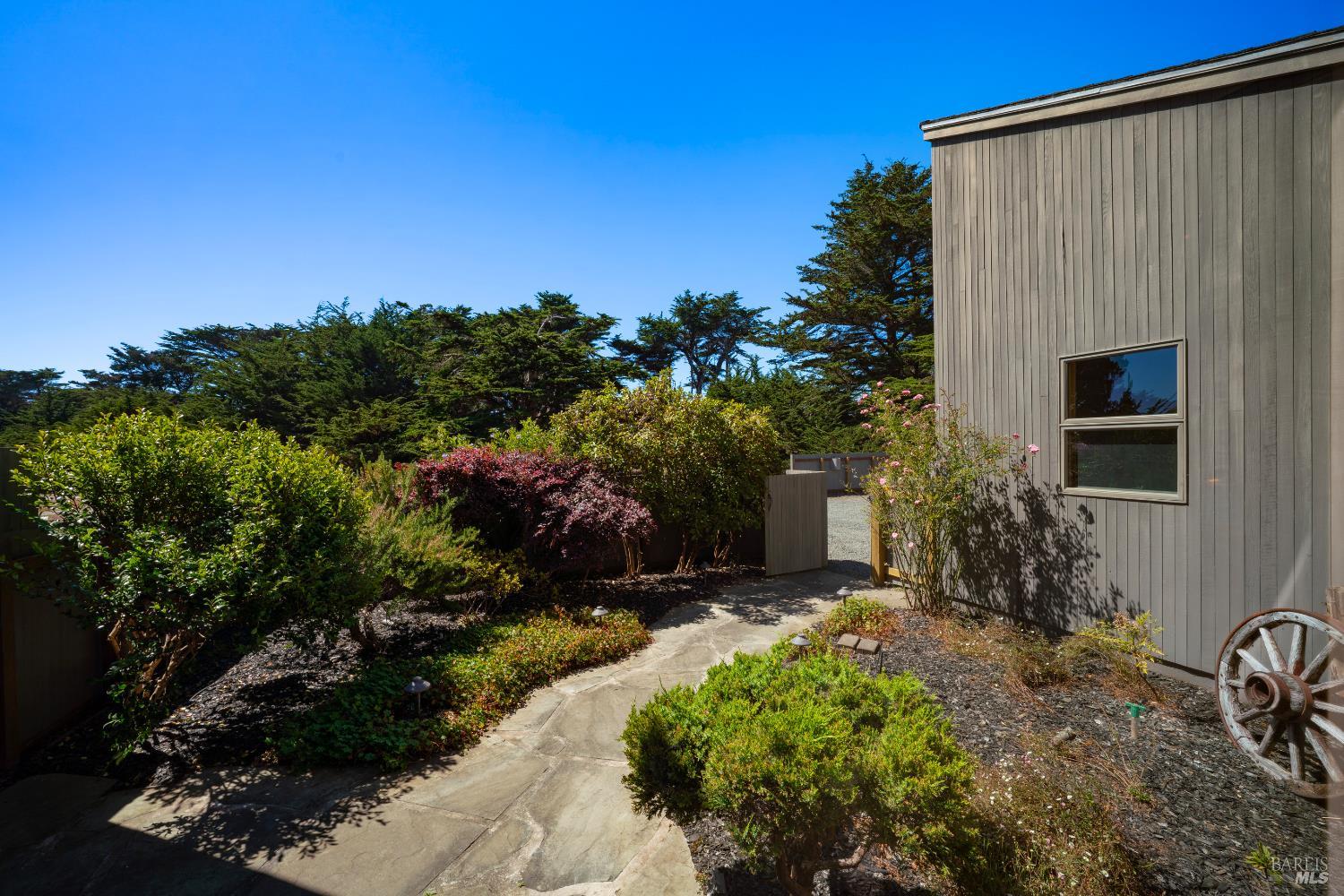 64 Whalers Reach The Sea Ranch CA 95497
