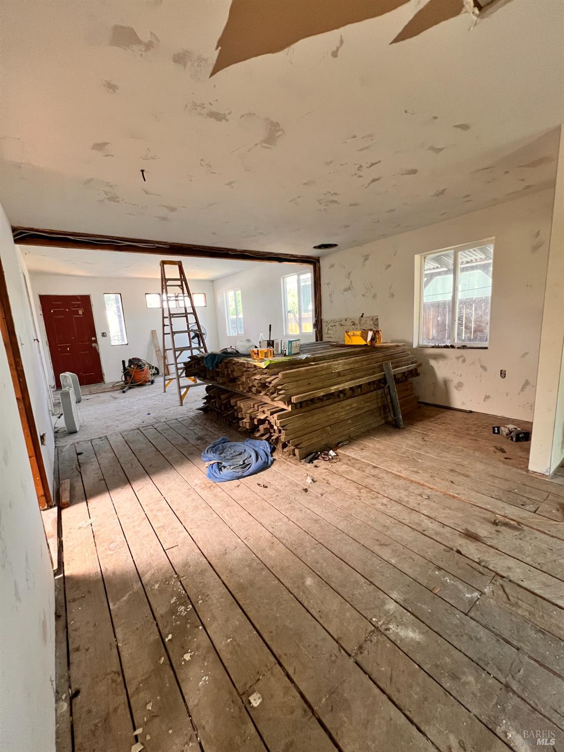 481 Della Avenue Willits CA 95490
