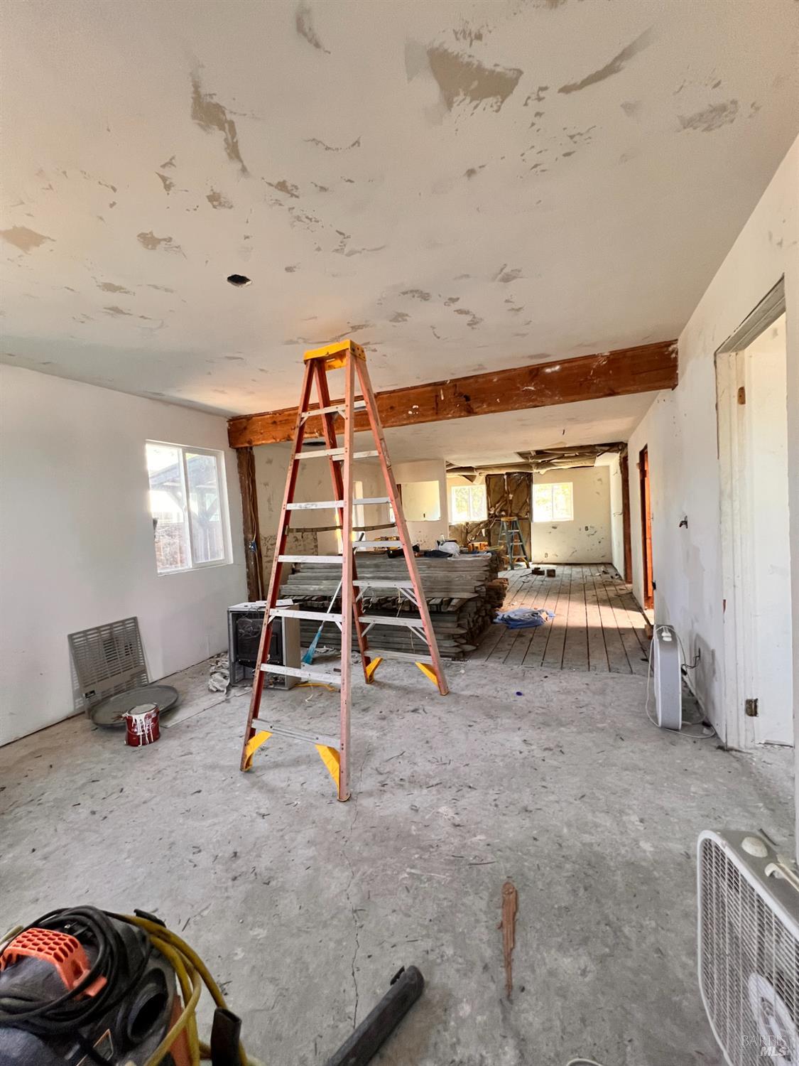 481 Della Avenue Willits CA 95490