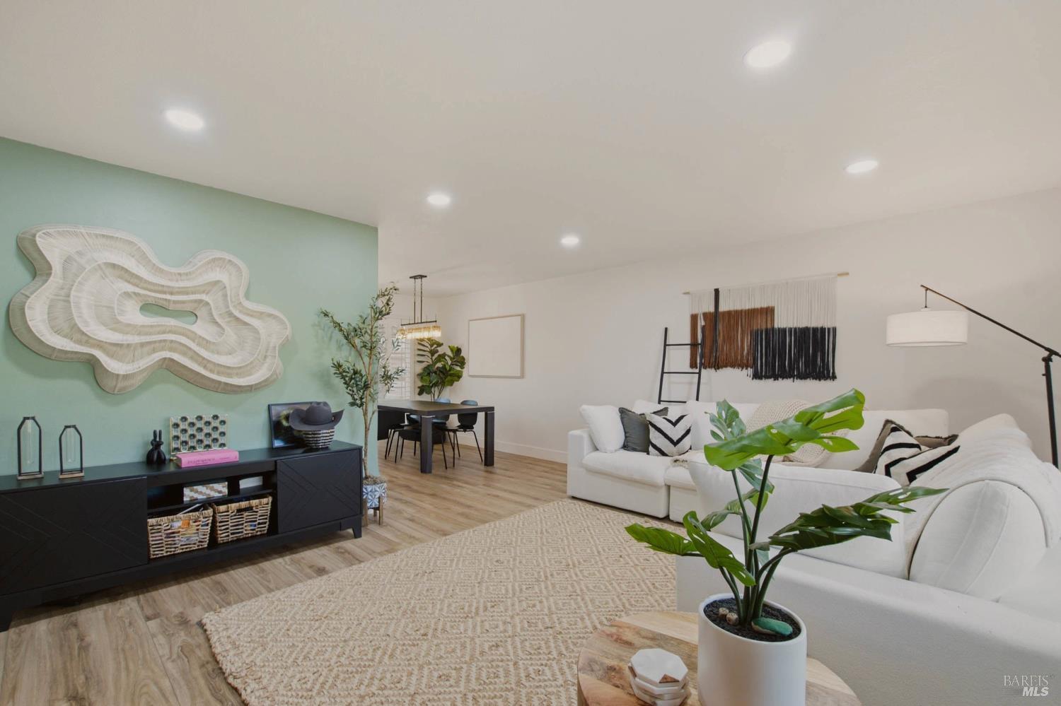 107 Cochise Court Vacaville CA 95688