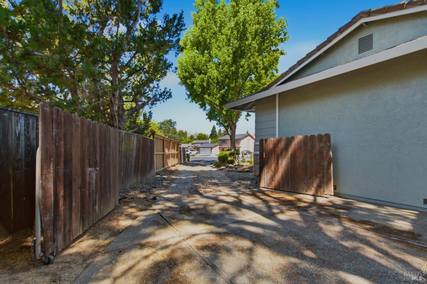 107 Cochise Court Vacaville CA 95688