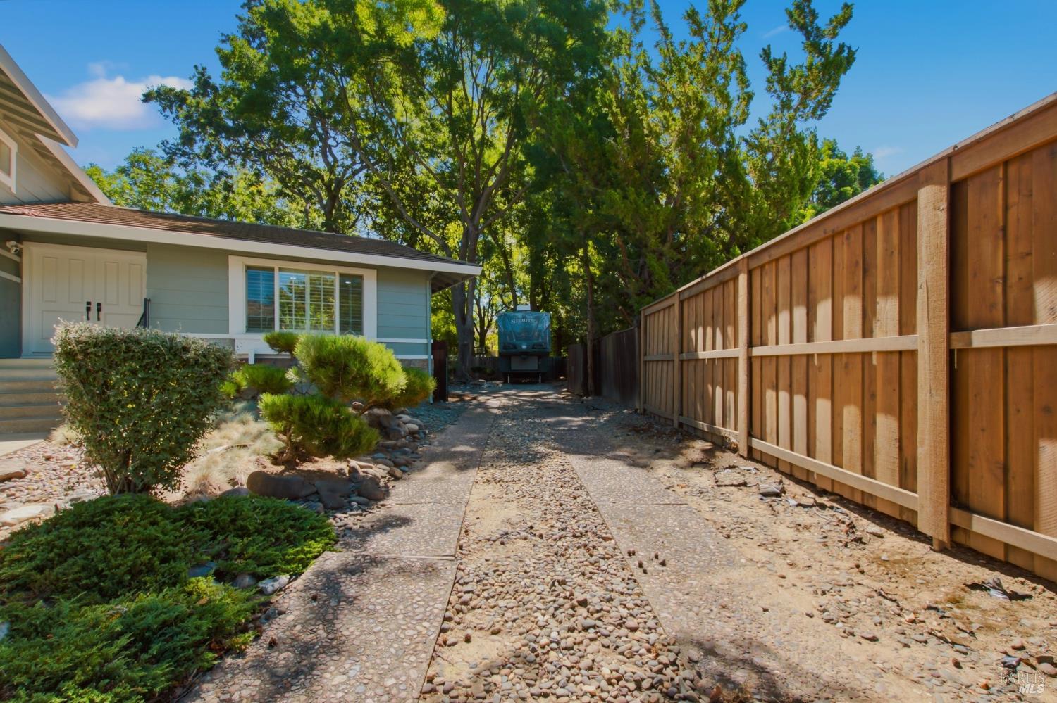 107 Cochise Court Vacaville CA 95688