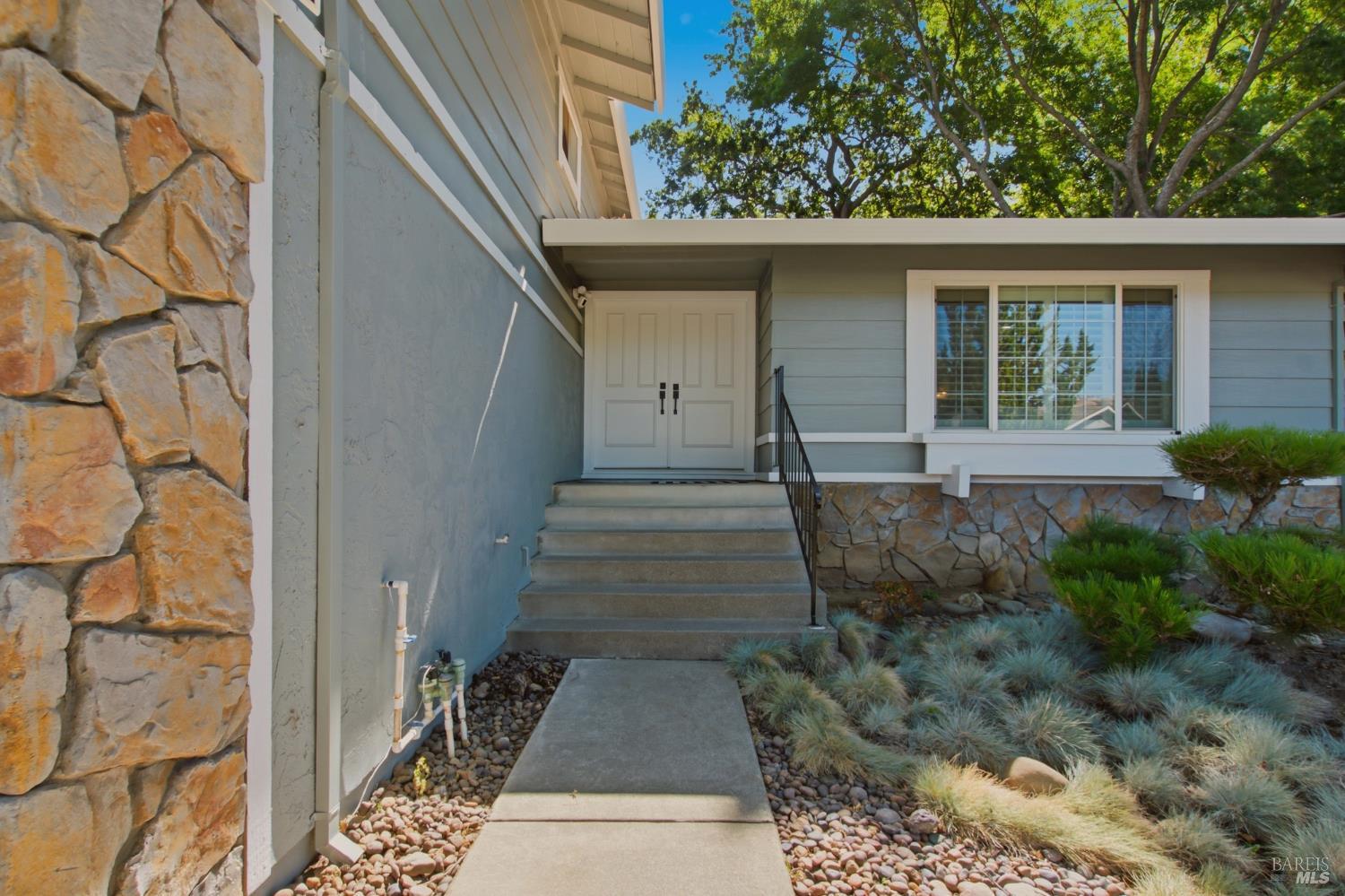 107 Cochise Court Vacaville CA 95688
