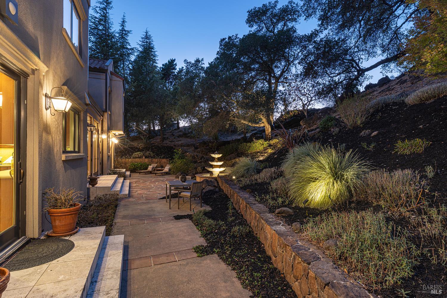 145 Canyon Court Napa CA 94558