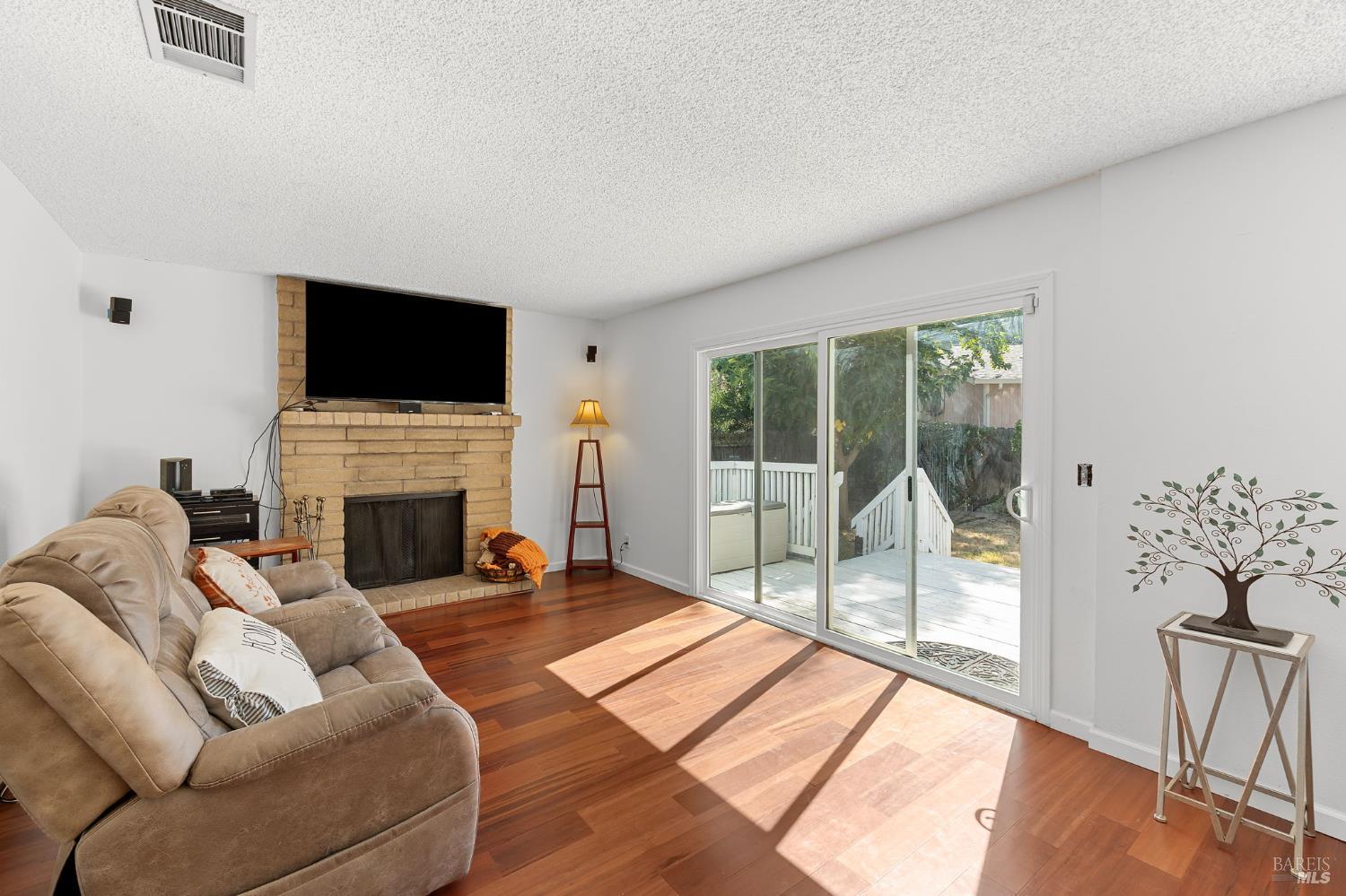 571 Gregory Drive Vacaville CA 95687
