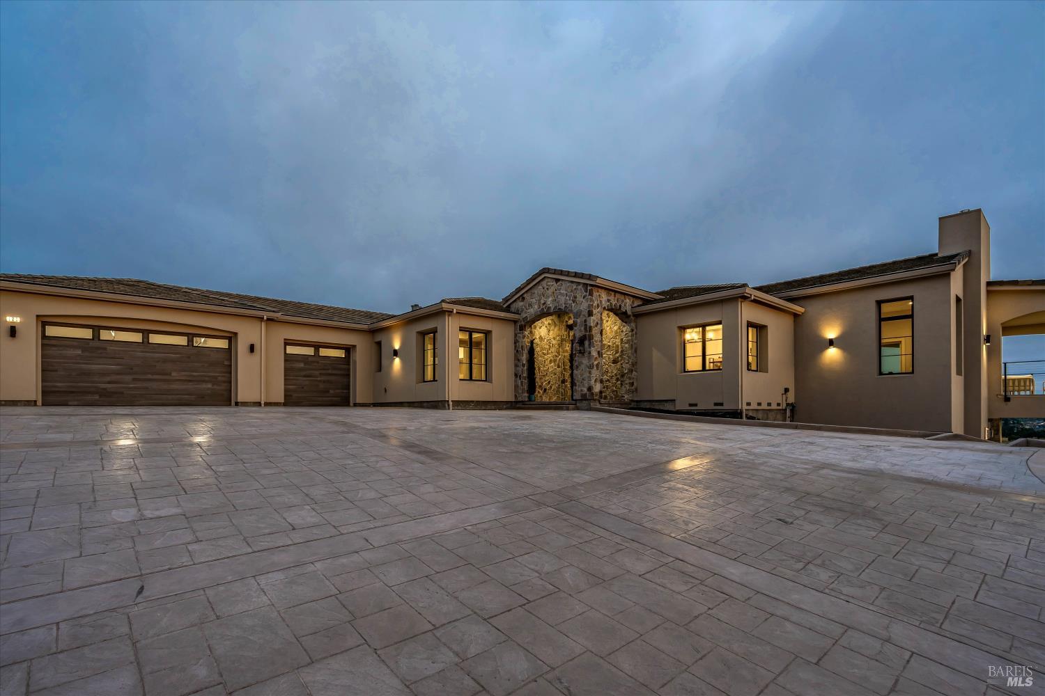 120 Angela Drive Santa Rosa CA 95403